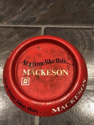 Mackeson Vintage Blech Aschenbecher Pub Bar Sammlerstück