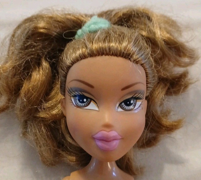 Bratz Doll Yasmin 2001 MGA Nude Brown Hair & Eyes