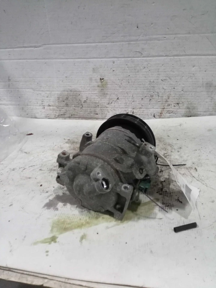 2016 Honda Odyssey A/C Compressor OEM 38810RGLA02 121K Miles Silver - Изображение 2 из 4