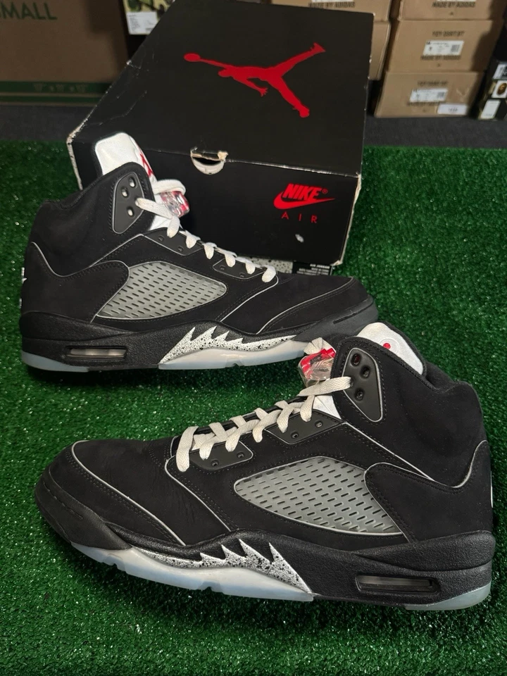 Jordan 5 Retro OG Negro Metálico Reimaginado, Talla 12, Ligeramente Usado Con Caja Foto 2 de 4