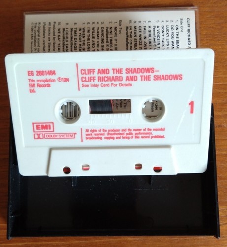 Music Cassette, 20 Original Greats, Cliff & The Shadows - Picture 3 of 4