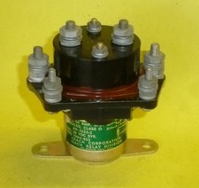 Power Leistungs Relais  24 - 29 Volt ; 1 x Um Kontakte 50 Amp.
