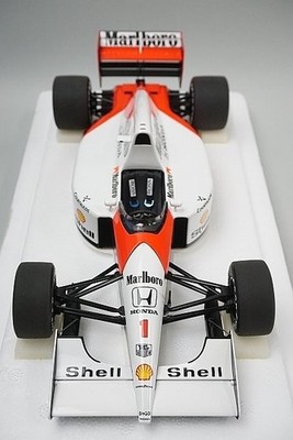 hい AUTOart 1/18 McLaren Honda MP4/6 Ayrton Senna Japan GP 1991 89150