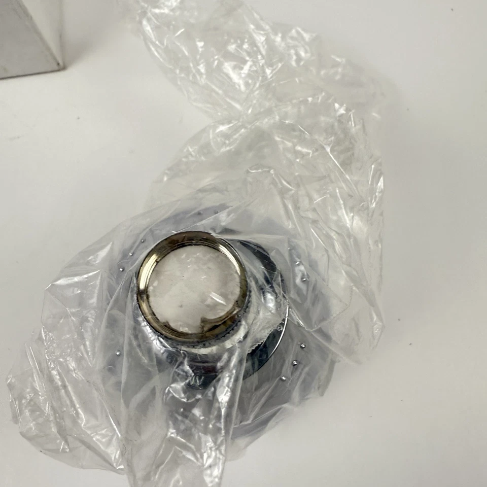 Delta Shower Head 39387 Chrome 5-Spray 2.5 GPM A112.18.1 Green Tips New Open Box - Image 4 of 4