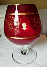 Très gros verre à pied dans le style Murano, rouge avec 2 Camés et dorure