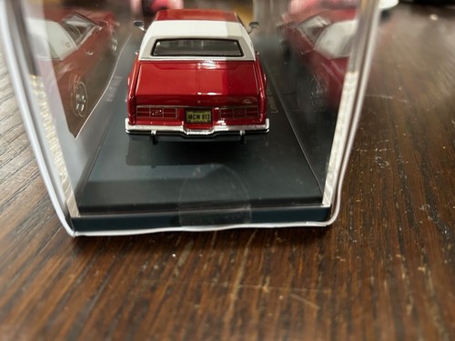1/43 NEO 44813 - Buick Riviera Red/White - American Excellence 1 of 500 - Picture 4 of 6
