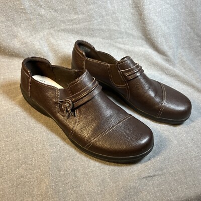 Clarks Collection Ultimate Comfort Brown Loafers Women's size 11