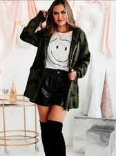 NWOT- Davi & Dani - Women’s Hooded Camo Full Zip- Up Sweater