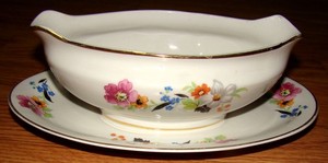 1960s Gravy Boat with attached Plate by Princess Empcraft (USA) - Floral, Gold