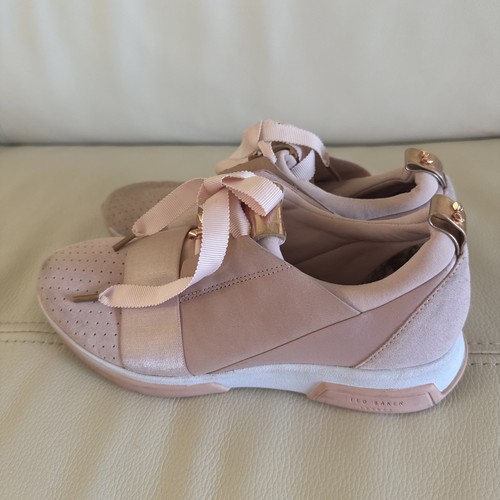 Ted Baker London pink fashion sneaker, gold bow size 36 Or 6 - Picture 1 of 7