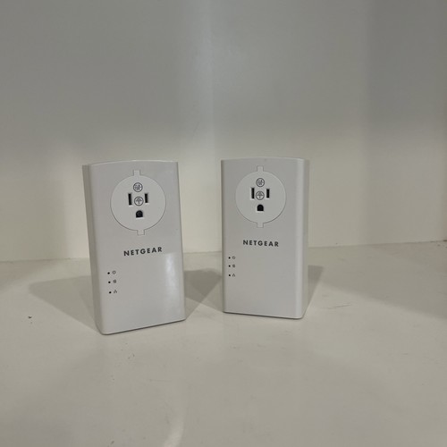 Netgear PLP2000 Powerline Adapter + Extra Outlet 2000Mbps Pack of 2 / Pair