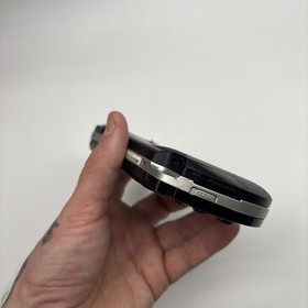 Sony PSP Go PSP-1001 PlayStation Portable - Black - POWERS ON - PARTS OR REPAIR
