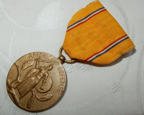 WW2 US AMERICAN DEFENSE MEDAL MILITARY UNITED STATES WORLD WAR II