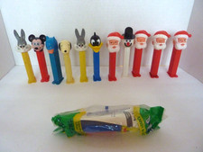 Lot of 12 VINTAGE PEZ CANDY Dispensers Batman, Tweety, Snoopy, Bugs Bunny