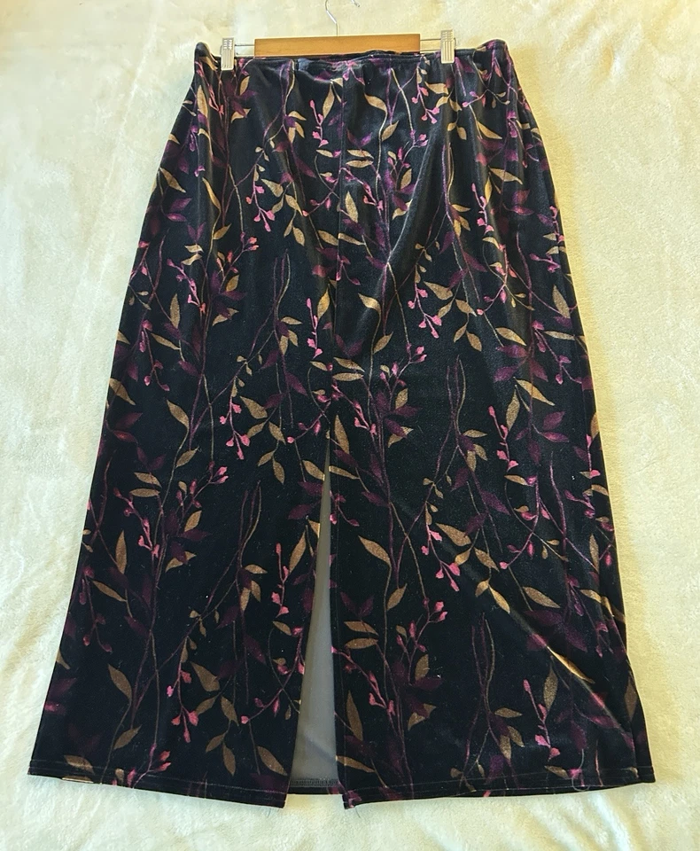 Saia Kathie Lee Extra Grande Maxi Veludo Preto Merlot Fenda Capricho Vintage - Imagem 2 de 4