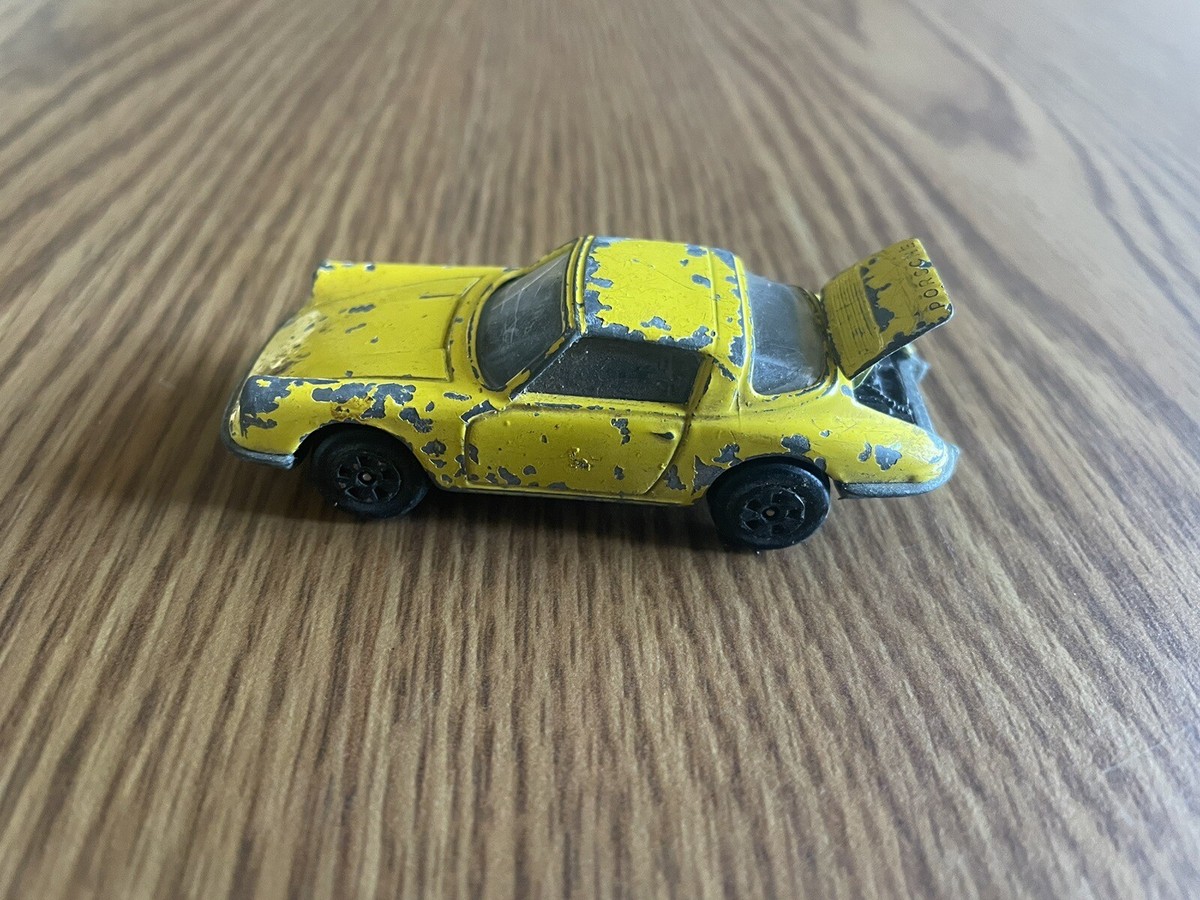 Lintoy Porsche 911 - 1:64 1/64 Made in Hong Kong, Yellow