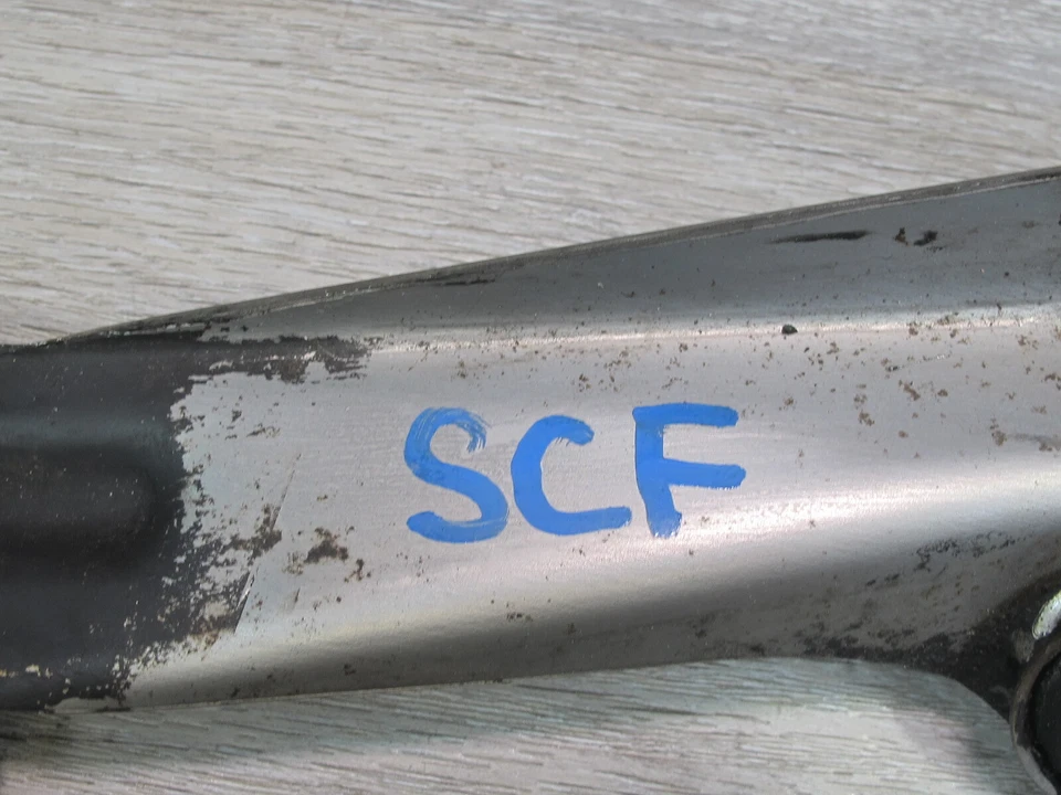 92-00 LEXUS UZZ30L SC400 TUBO DE ESCAPE DELANTERO SOPORTE DE MONTAJE OEM Foto 2 de 4