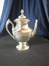 ANTIQUE " THE MIDDLETOWN PLATE CO." SILVER PLATED COFFEE/TEAPOT Very Nice Work!