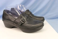 Dansko Patent Leather Black GREAT SHAPE Clogs SIZE 10.5