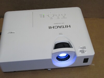 Hitachi CP-X3030WN 3LCD Projector 3200 ANSI LUMENS Only 377 Lamp
