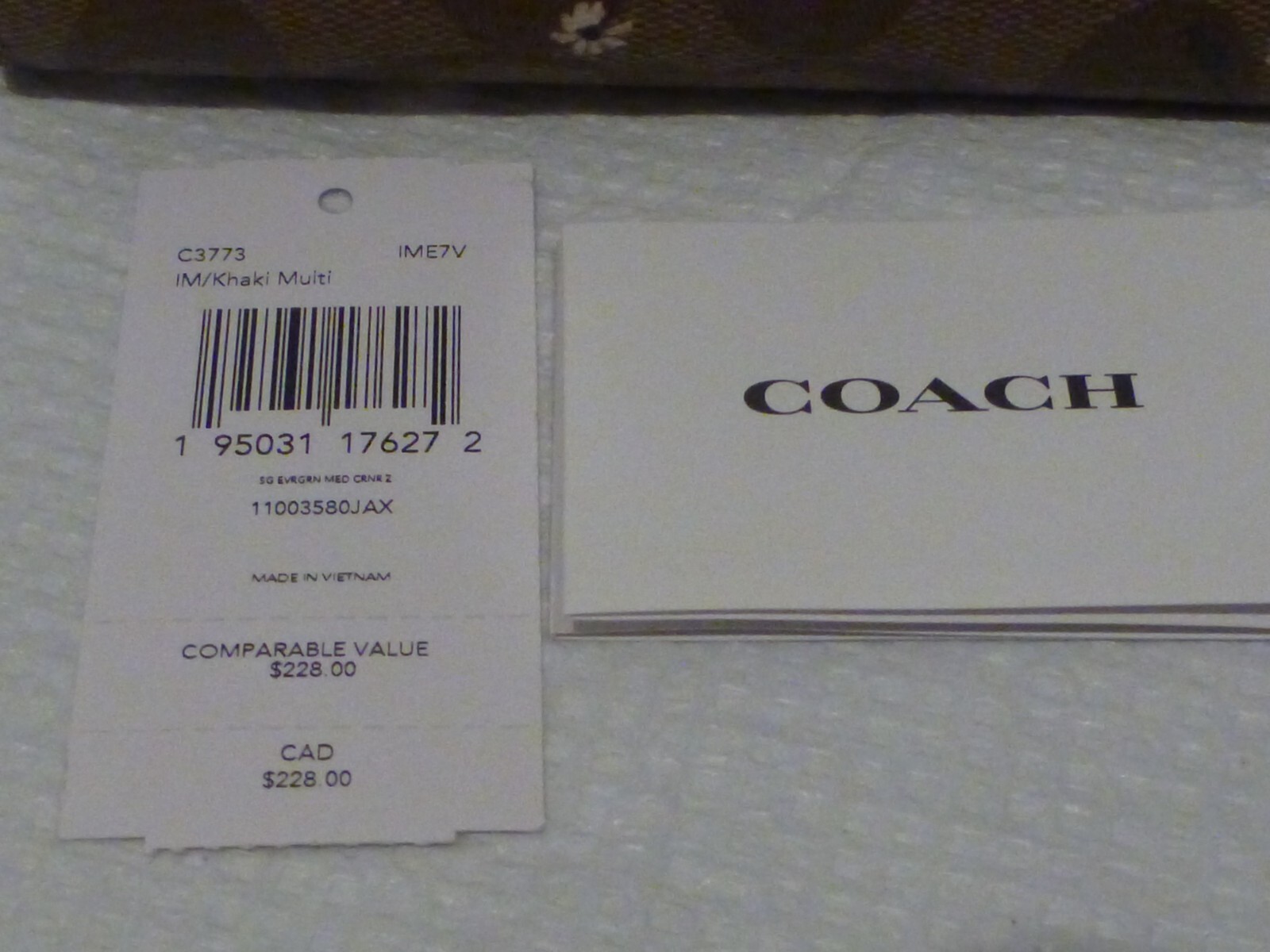 Coach Medium Corner Zip Wallet in Signature Evergreen Floral C3773 image 10
