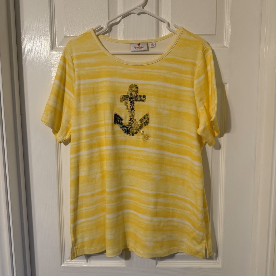 Quacker Factory Women’s Nautical Short Sleeve Yellow Top Large Sequin Anchor