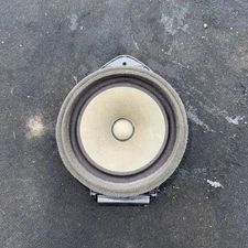 2007-2017 Acadia Enclave Traverse Outlook Front Door Speaker OEM. 15122601