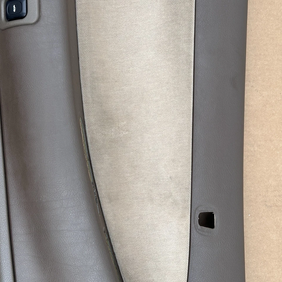 Panel de puerta delantera izquierda para conductor Nissan Máxima 1996-1999 LH marrón OEM Foto 3 de 4