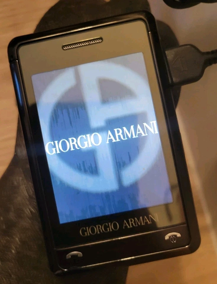 Job Lot 3 x Samsung Giorgio Armani SGH-P520 Mobile Phones - READ DESCRIPTION - Image 3 of 4