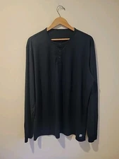 Vuori Long-Sleeve Ease Performance Henley ShirtNavy Blue Men's 2XL Sporty Soft