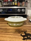 Avocado Pyrex Covered Casserole Crazy Daisy - Spring Blossom  #043  1-1/2 Qts.