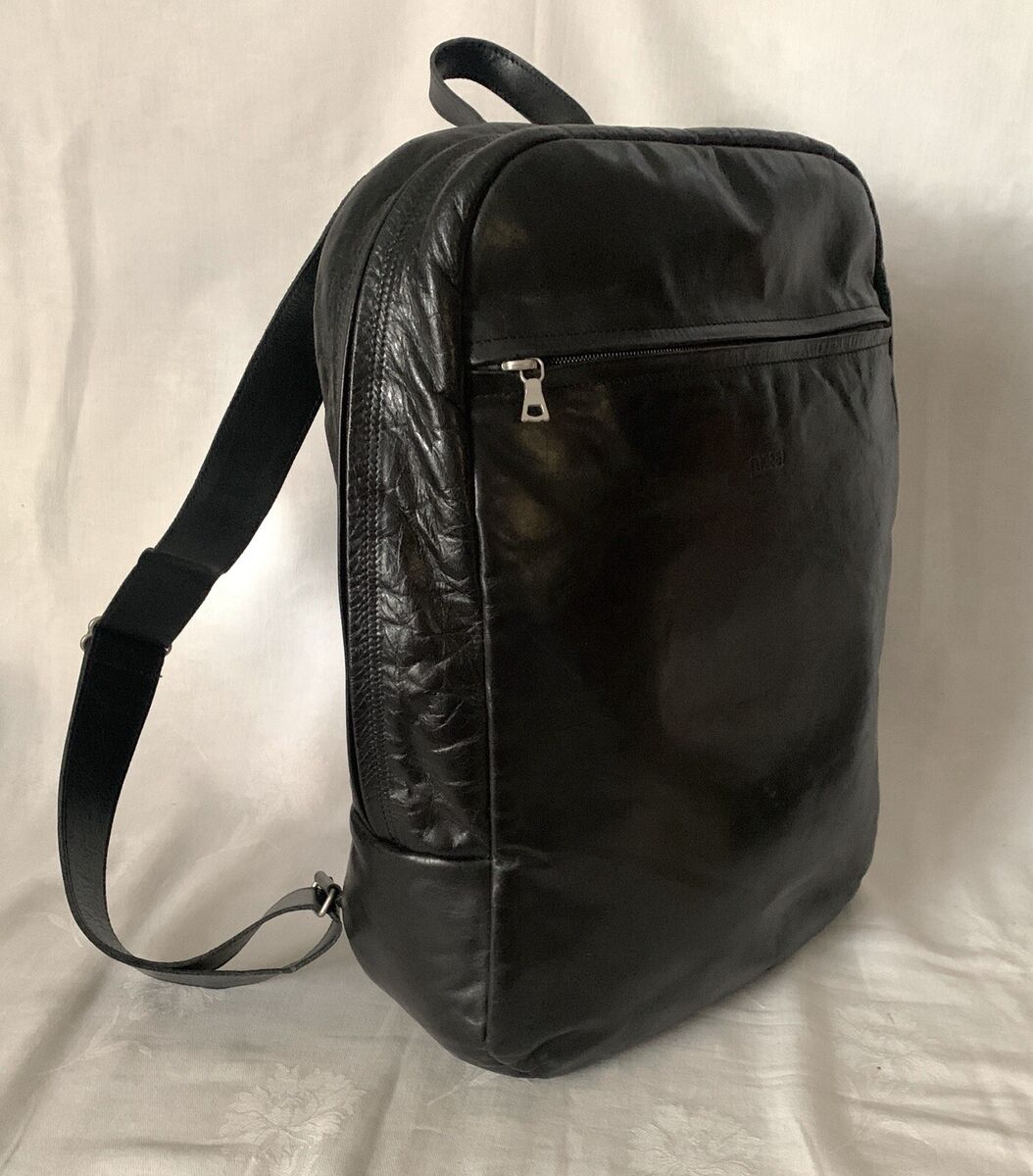 M0851 Black Leather Backpack With Padded Computer Pocket M0851 Black Leather Backpack With Padded Computer Pocket