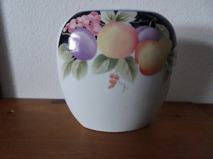 Vase - Four Seasons - Peach, Pear & Grape design