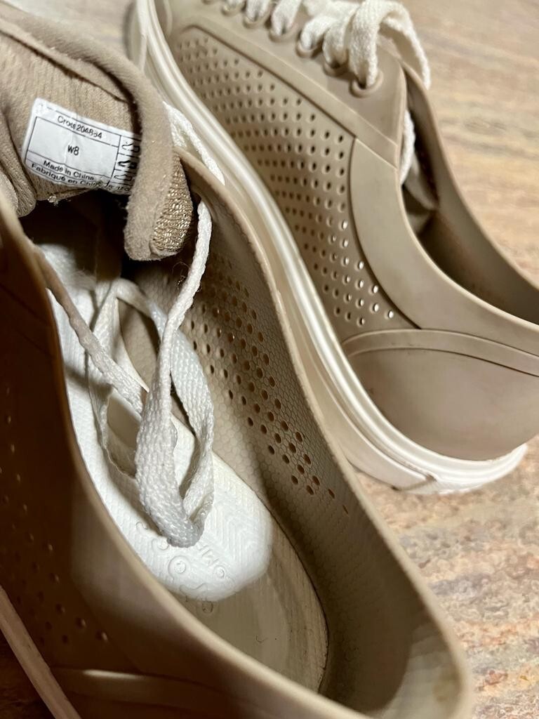 CROCS Citilane Roka Court Shoe Womens Size 11 Beige Waterproof