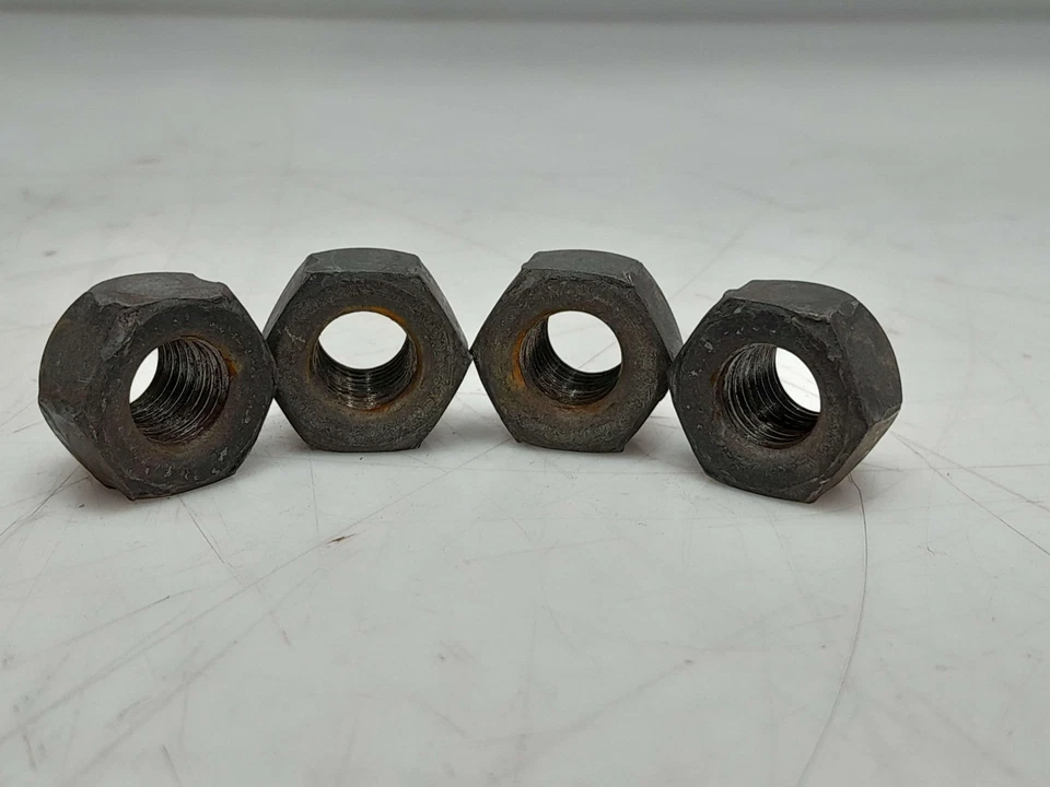 Tuercas de rueda de acero Toyota - 4 para xD xA xB Camry Prius Corolla OEM 9094201007 Foto 2 de 2