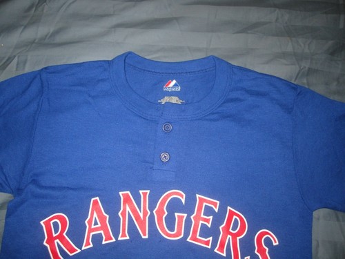 NWOT Majestic MLB Mens Texas Rangers Baseball Shirt New ,Medium,Henley official - Picture 2 of 2