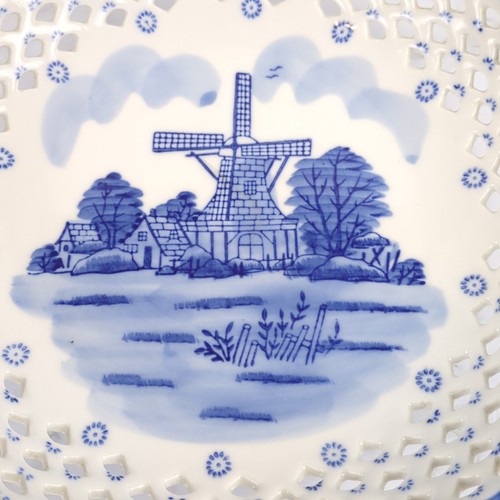 Vintage Pair Of Delft Blue Windmill Scene Pierced Porcelain Bowls DN&EI Sweden - Picture 6 of 11