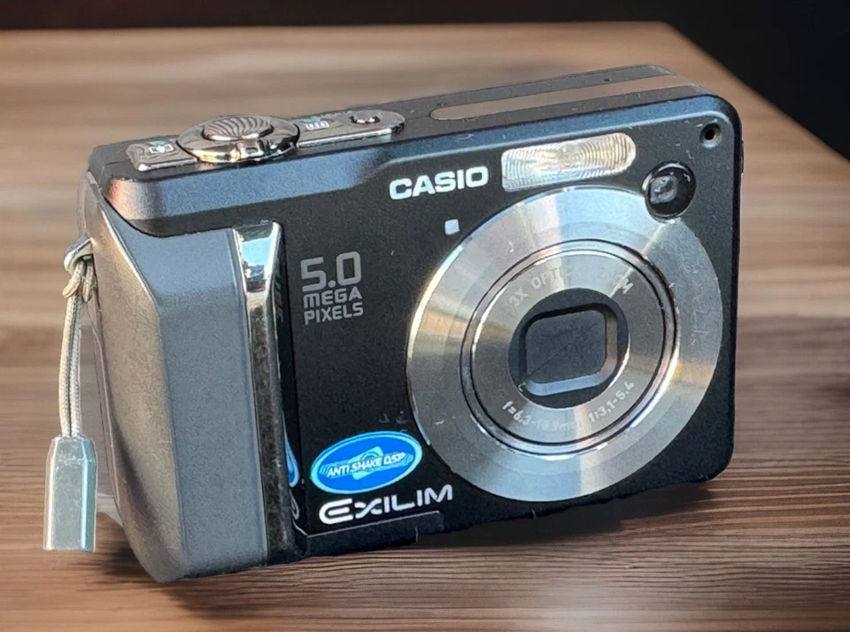 Casio Exilim EX-Z10 Digitalkamera Kompaktekamera 5MP 10x Zoom Schwarz - Bild 3 von 4