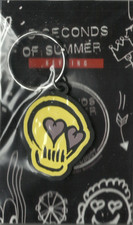 5 SECONDS OF SUMMER love skull 2015 RUBBER KEYRING official merch SEALED 5SOS