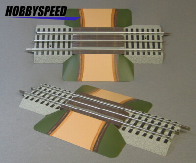 LIONEL FASTRACK GRADE CROSSING 3 rail train track fasttrack road 6-12036 NEW