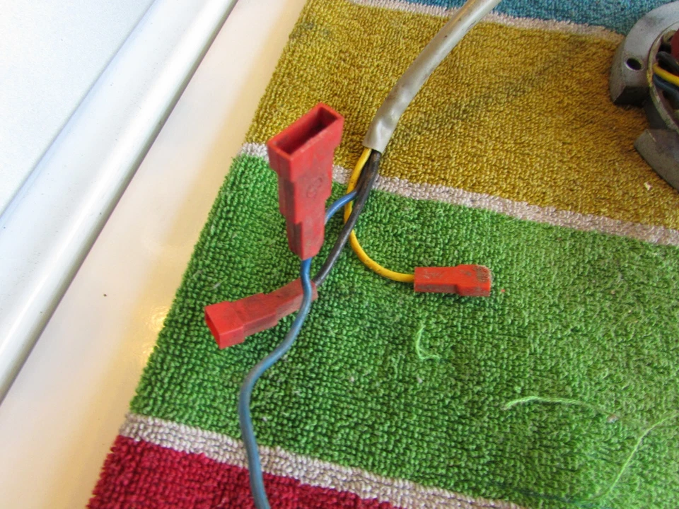 Husqvarna 390 1979 estator automático de enduro encendido magnético Foto 3 de 4