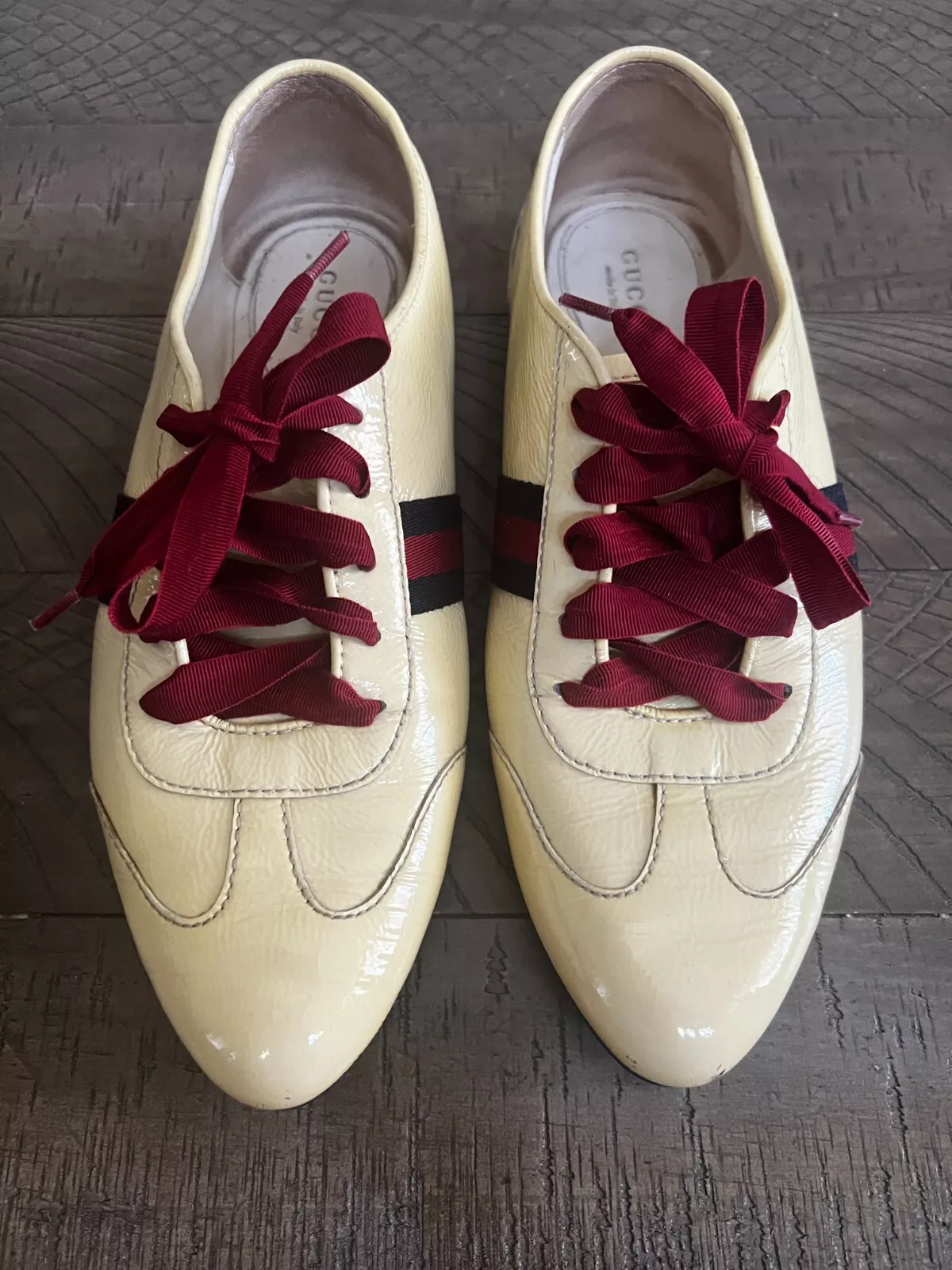 Baskets classiques en cuir pour femmes Gucci détail toile à lacets haut bas taille 36,5