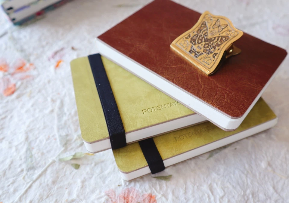 Watercolor Notebook - 100% Cotton 300gsm - 14cm x 9cm - Hard Cover Fabric — 第 2/4 张图片