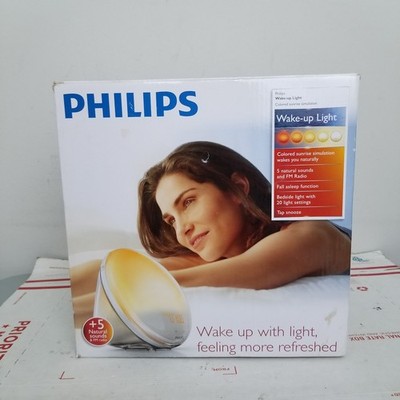 Philips HF3520 60 E Wake-Up Light With Colored Sunrise Simulation