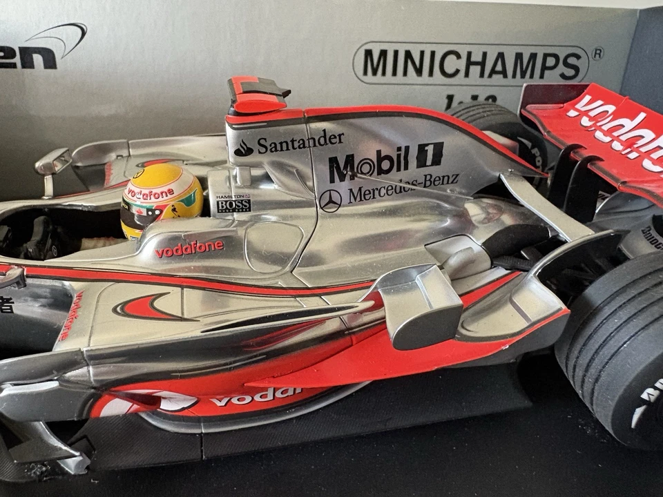 Minichamps 1/18 Lewis Hamilton 2008 McLaren MP4/23 *Read* - Image 4 of 4