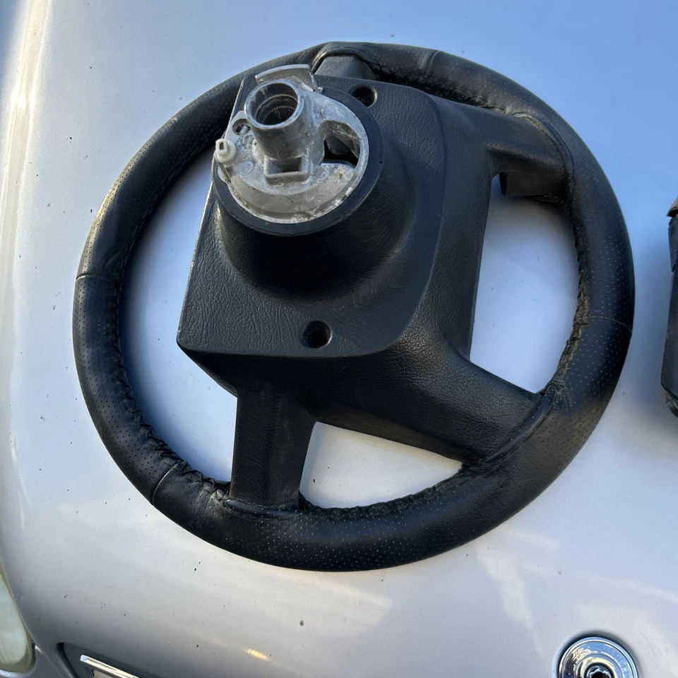 Volante Volvo 240 93  Foto 2 de 2