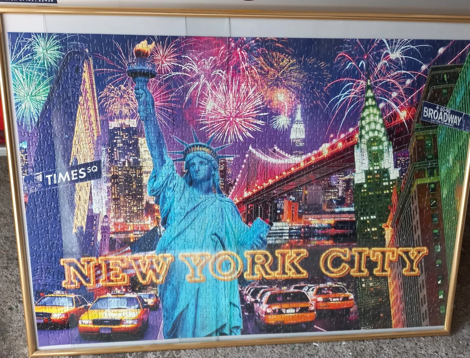 10 Puzzle New York Brooklyn Bridge Segelschiff Emojji mediteranes Fischerdorf - Bild 3 von 4