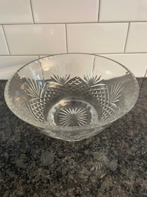 Hard to Find Vtg Marked Wedgwood Crystal Glass Bowl Majesty Pattern 8 7/8'' dia