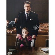 Abigail Breslin Signed Photo #16 (11x14)