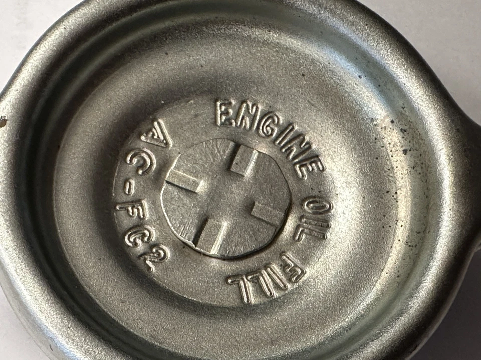 Tapa de llenado de aceite cubierta de válvula de motor chapada en zinc 1968-78 Pontiac Lemans Firebird OEM2 Foto 3 de 4